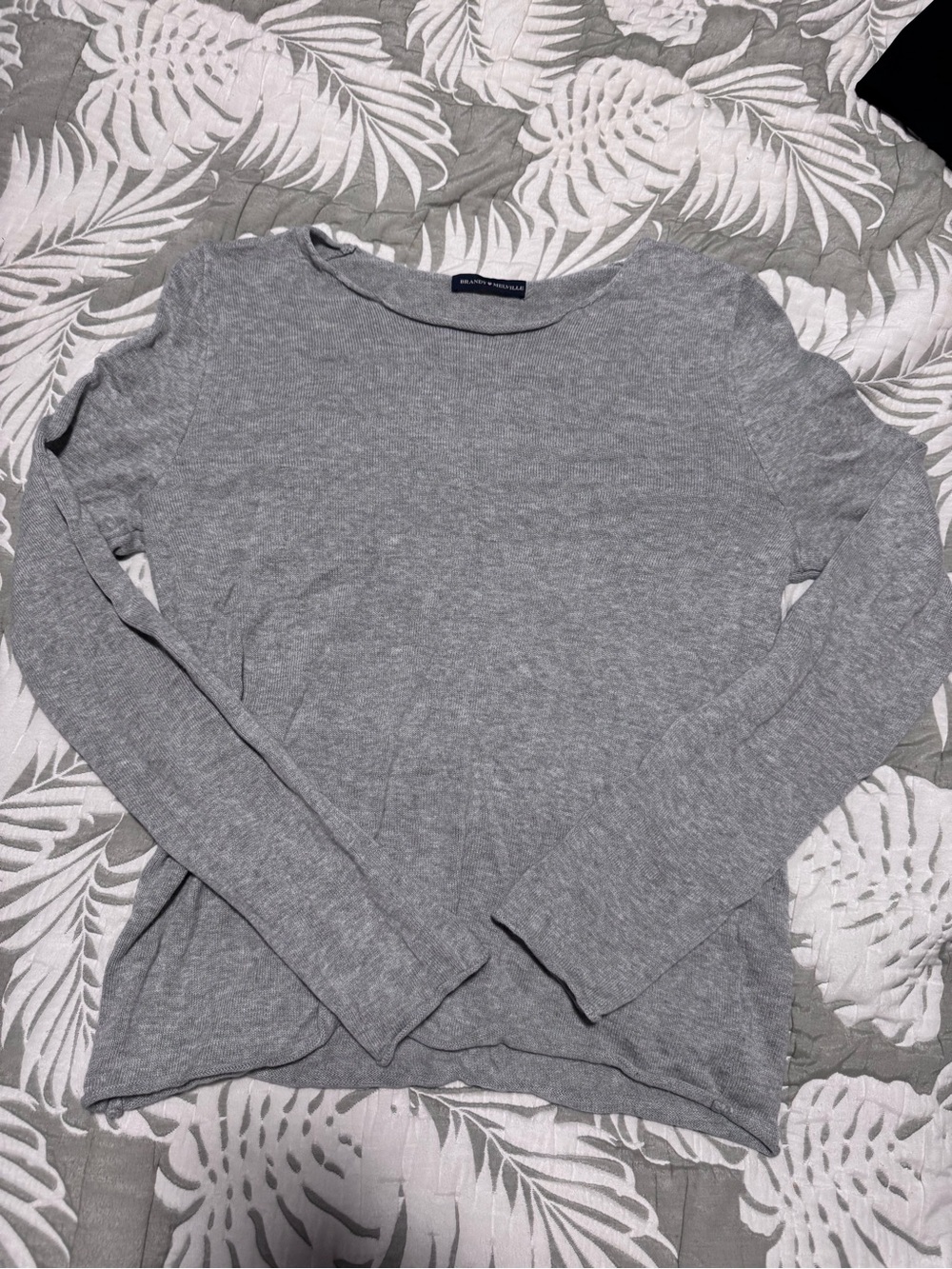 Brandy Melville Stella Essential Sweater in Heather Grey